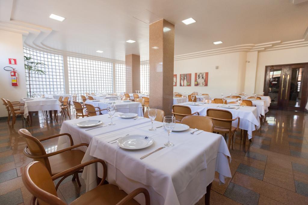 Dimas Lessa Hotel Монтис-Кларус Экстерьер фото