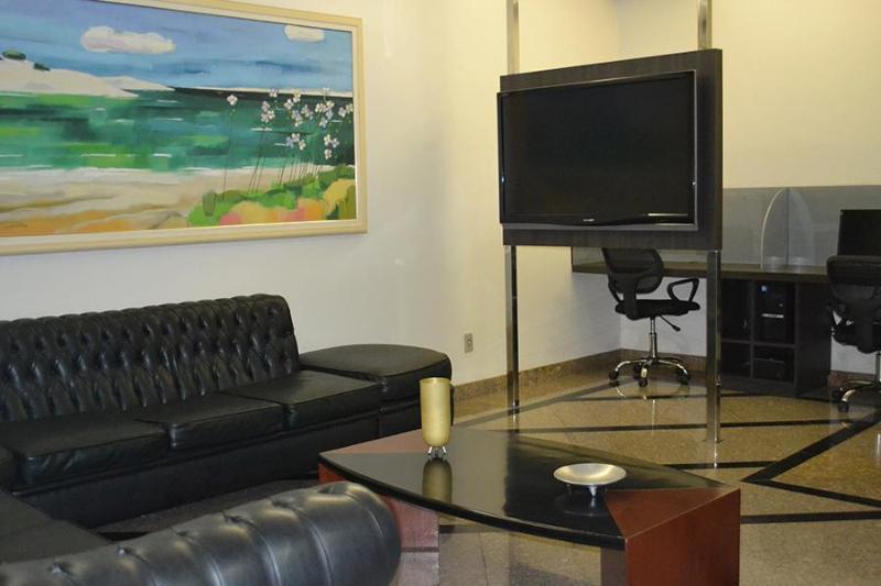 Dimas Lessa Hotel Монтис-Кларус Экстерьер фото